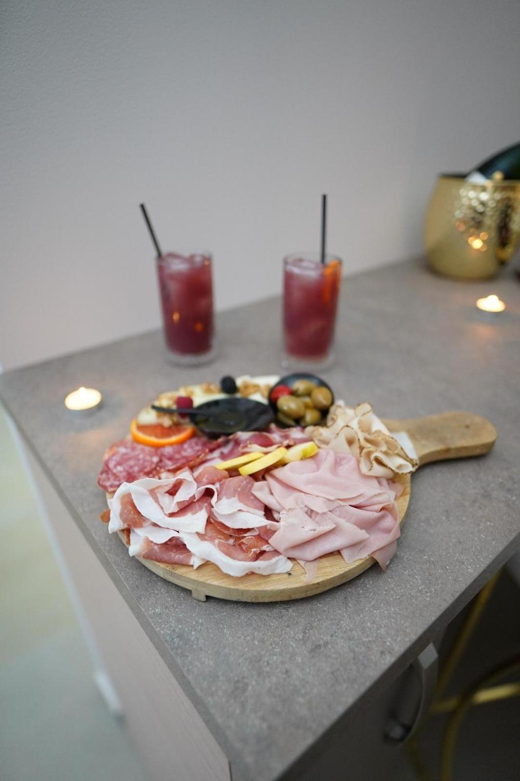 كاتانيا B&B Suites&Rooms Piazza Dei Martiri المظهر الخارجي الصورة