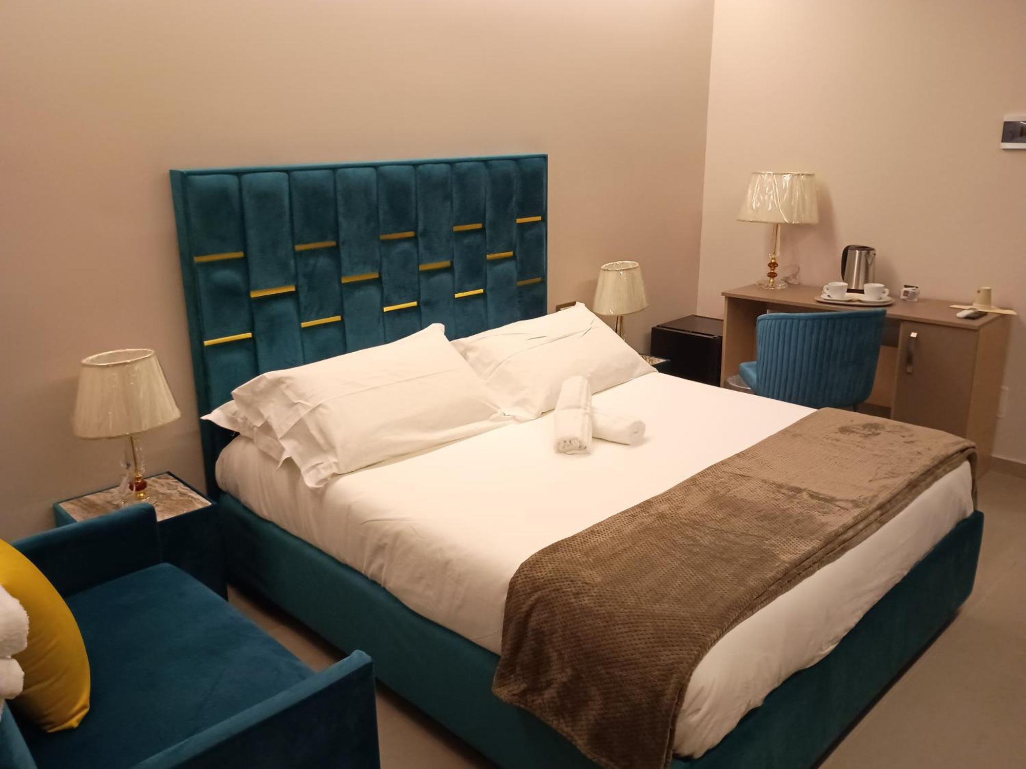 كاتانيا B&B Suites&Rooms Piazza Dei Martiri المظهر الخارجي الصورة